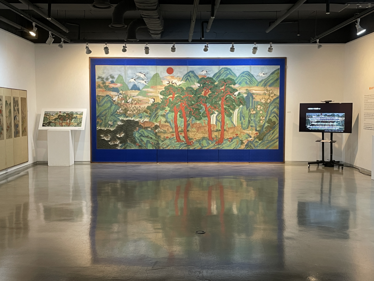 [크기변환]전시장내부 전경.png